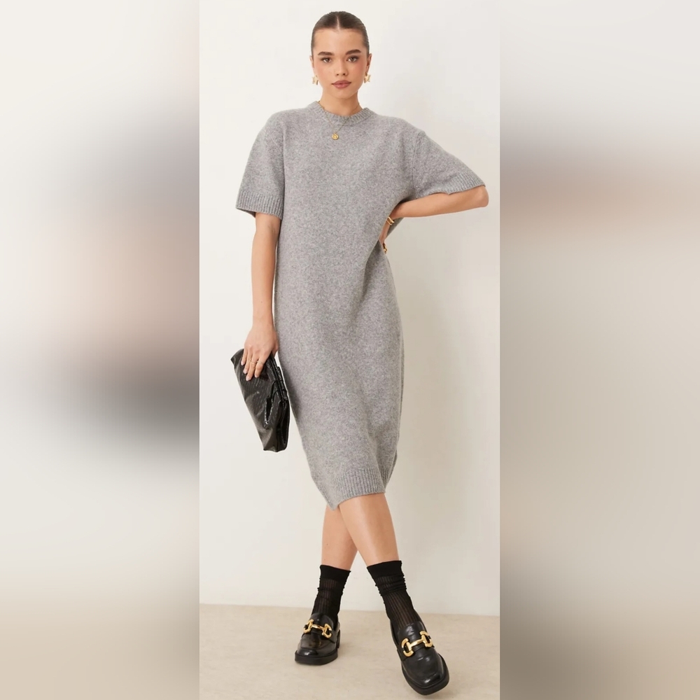 Knitted Crew Neck Midi Sweater Dress In Melange Gray